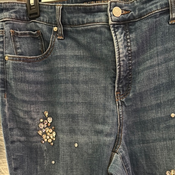 Chico's Blue Ankle Cropped Jeans‎ with Distressed Details - Picture 3 of 7